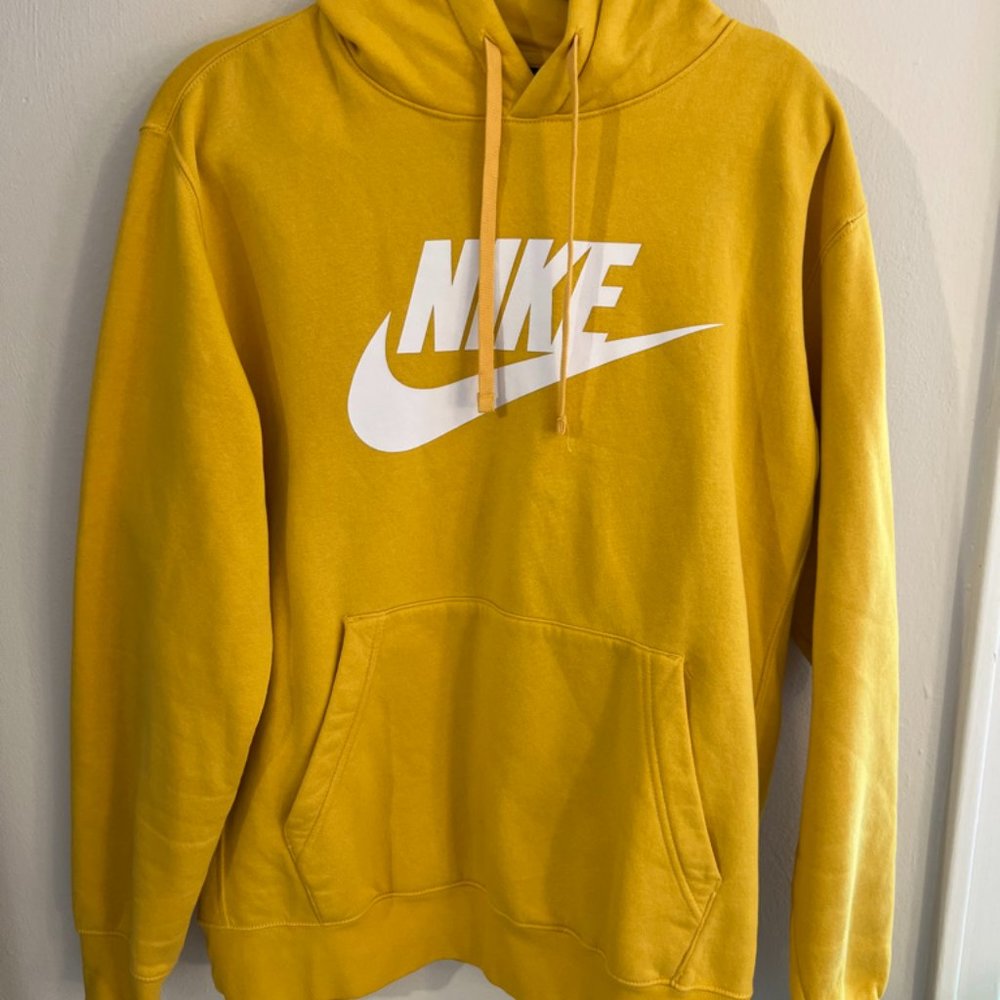 Nike Men's Hoodie Yellow Size Large